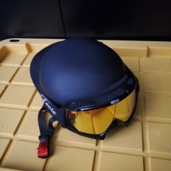 Hard Hat Helemt With Goggles