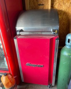 Snap-On Mini Fridge/ COLD