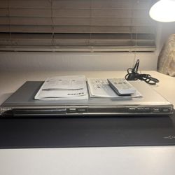 Philips Model DVP5960/37 Slim CD/DVD Player/Remote  - Tested Works
