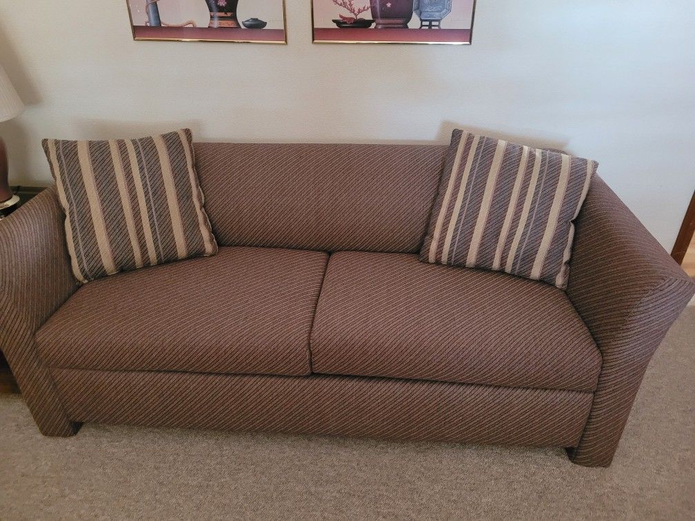Simmons Full Size Sleeper Sofa