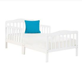 White toddler bed