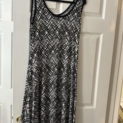 Women’s Dresses Size M Each Start 