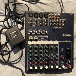 YAMAHA MG102C 10 CHANNEL MIXER