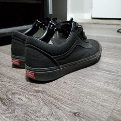 (Vans) (Size 9) (Don't fit me anymore) (good condition)