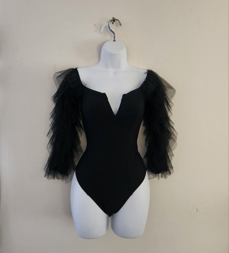 Free People "Show Me Love" Bodysuit with ruffled tulle three-quarter-length sleeves Color : Black Size :S