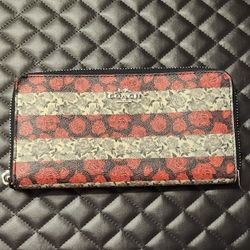 Coach Floral ZIP Wallet