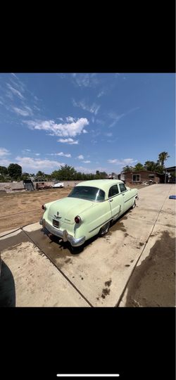 1953 Ford Crestline