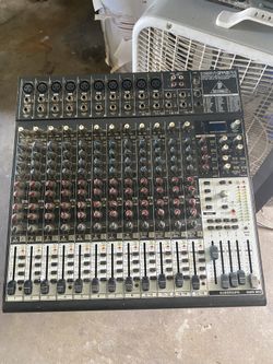 Behringer Mixer 16 Channel 