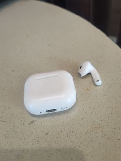 Air pod charger with right side ear piece