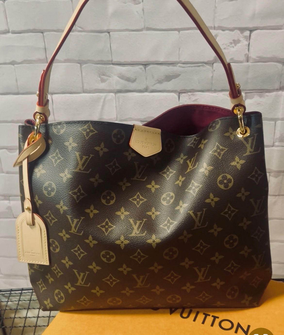 Louis Vuitton Graceful Pm .. AUTHENTIC