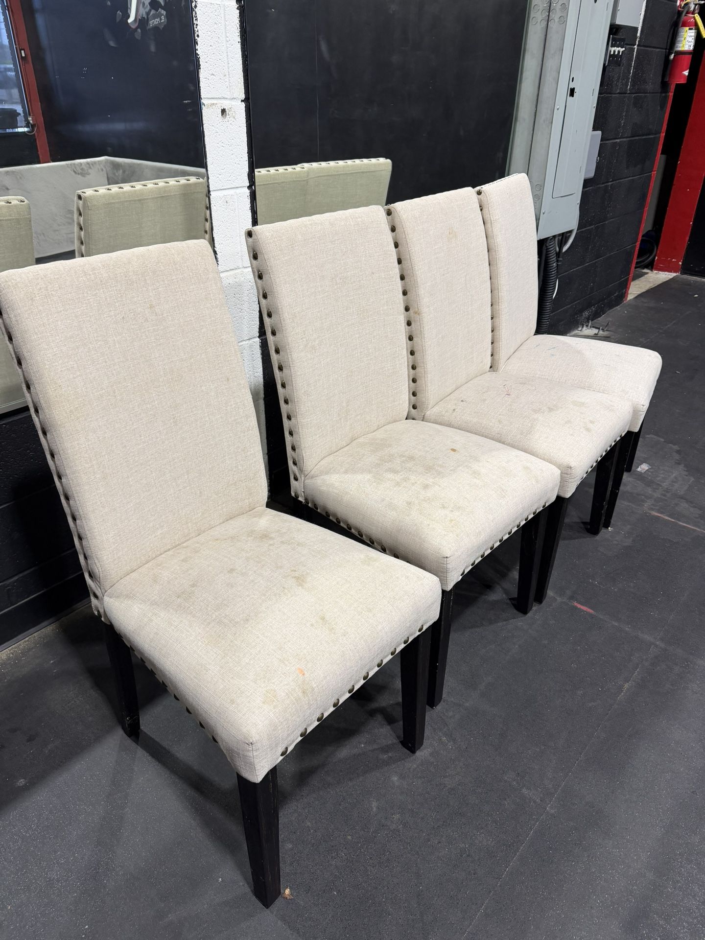 Dining Table With Chairs Free