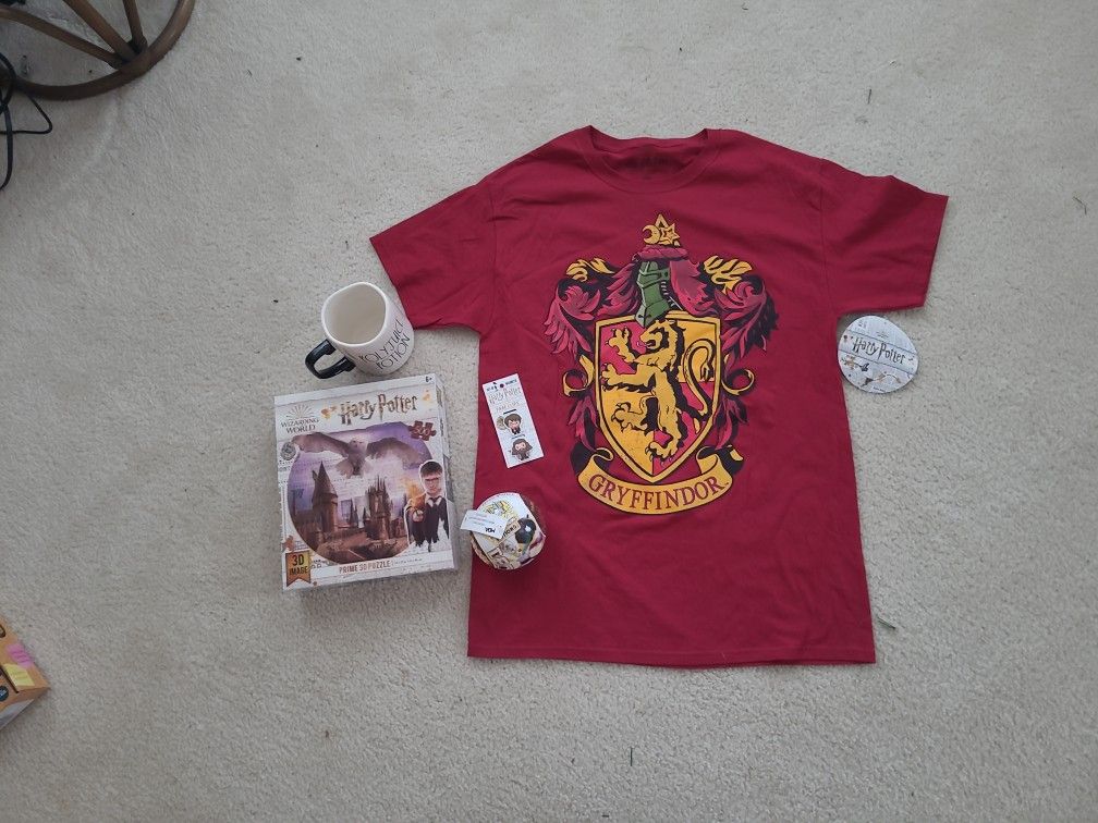 HARRY POTTER COLLECTION. T-shirt, Rae DUNN POLYJUICE POTION MUG, 3D Puzzle, MGA's Miniverse Mini Potions, 2 Bookmarks