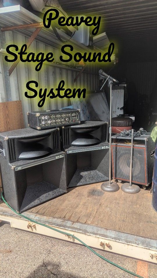 Peavey Stage Set 400wat PA amp-2-SP3 Concert Speakers,1-15*Base ,3 Mic's,2-stands,1-h/d Stool