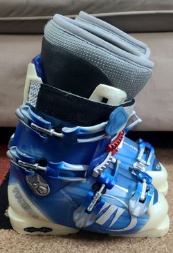 Tecnica Ski Boots - Mondo 23 (274mm) - Anti-Vibration System - Excellent Condition