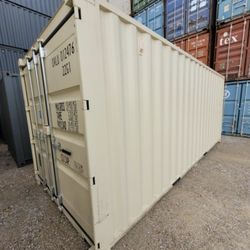 WIND & WATERTIGHT 20’ & 40’ SHIPPING CONTAINERS