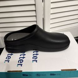Klogs Footwear Size 9 Brand New (BLACK)