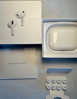 Apple AirPods Pro with Charging Case