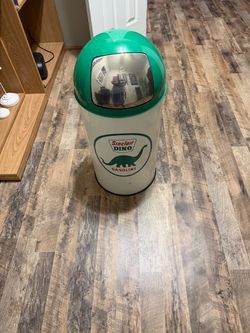 Sinclair Trash Can