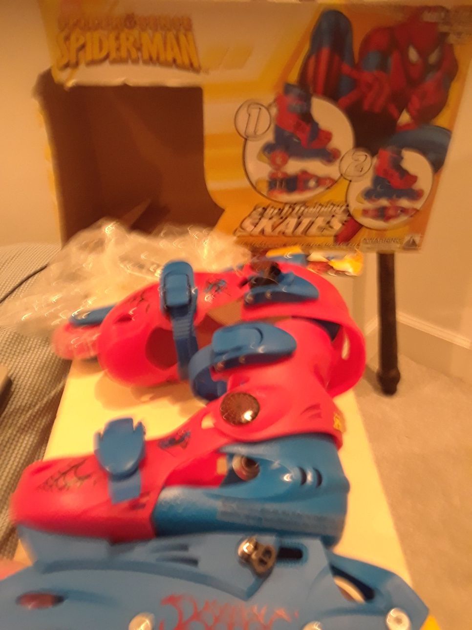 Spider-Man 2 in 1 training skates ages 3 to 6 size 16 to 19
