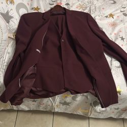Men’s Maroon Suit 46R