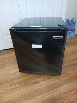 Magic Chef Mini Fridge