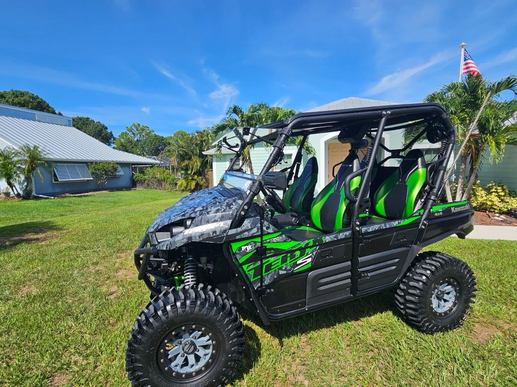 Kawasaki TERYX 4S Side By Side 