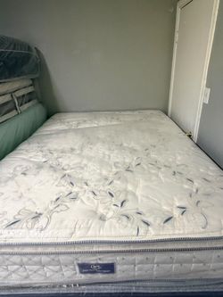 Set Queen sizes mattres and box spring