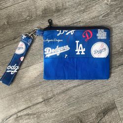 Wristlet 