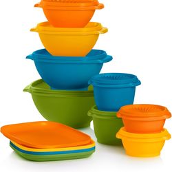 Tupperware set NEW