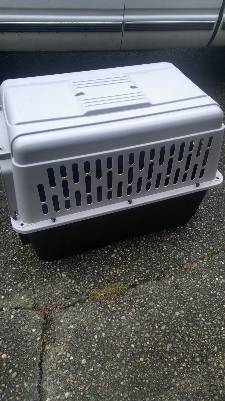 Dog crate XL 40" airline approved