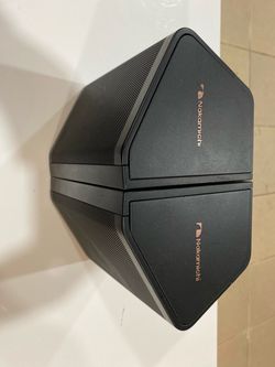 Nakamichi speakers