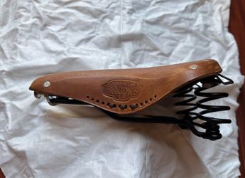 Brooks B67 Short Saddle for bike