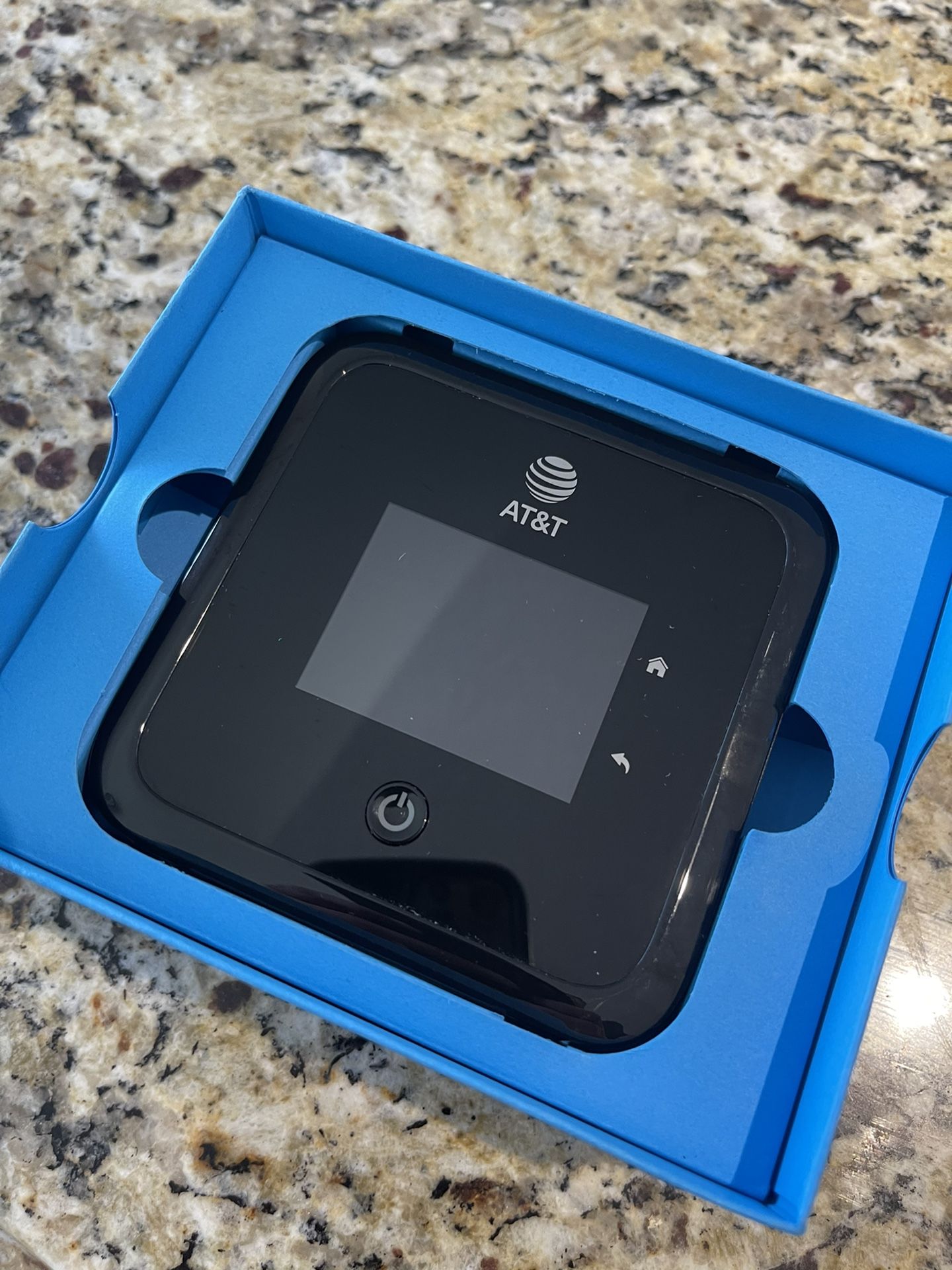 5G* Netgear Nighthawk Mobile Hotspot