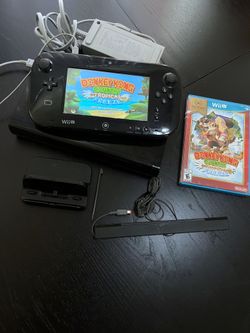 Wii U WITH DONKEY KONG GAME