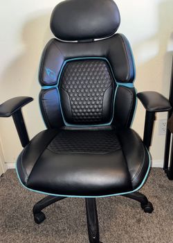 DPS Centurion Gaming Chair Blue & Black