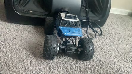 Toy car