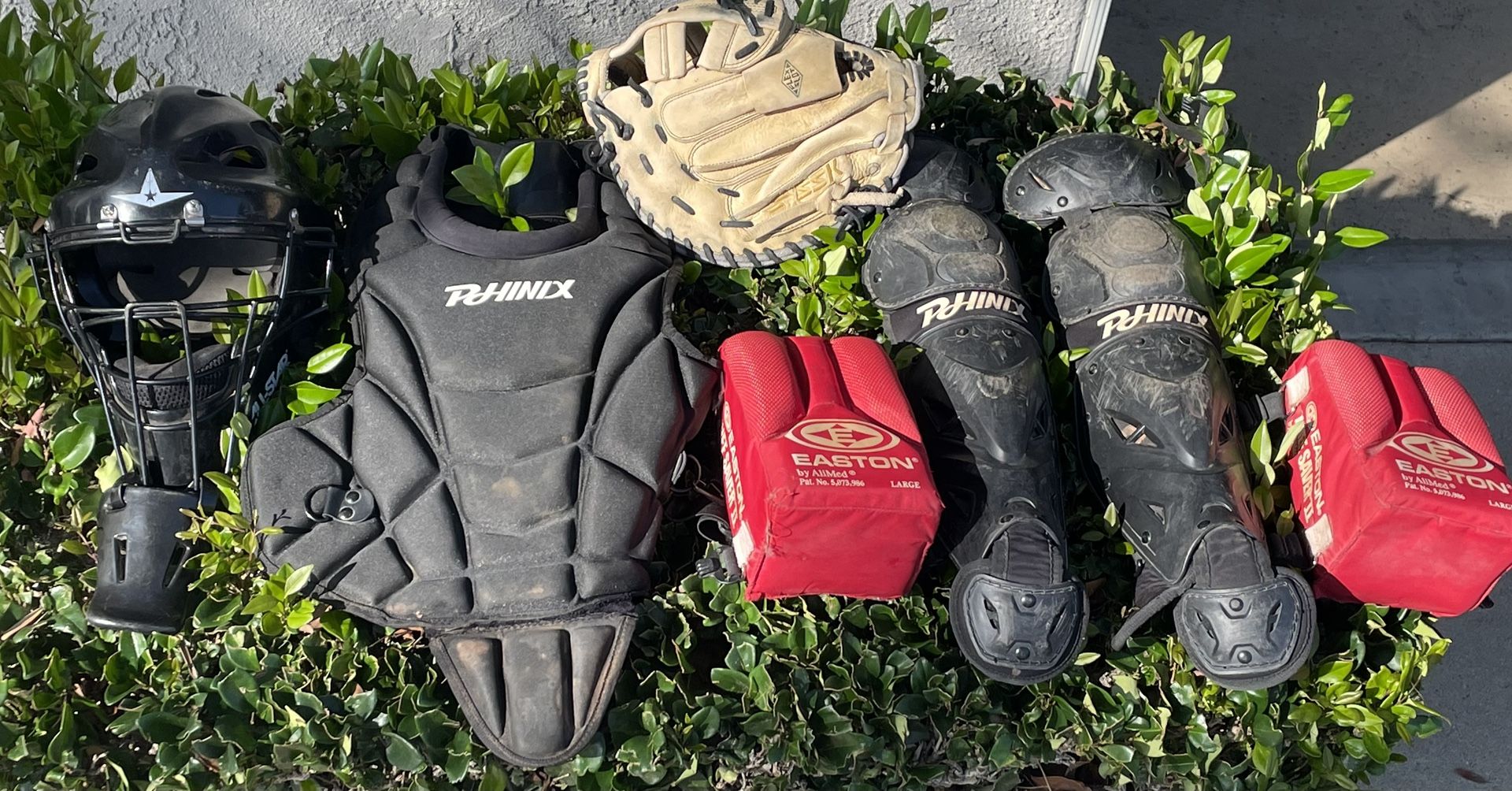 Complete Youth Catchers Gear