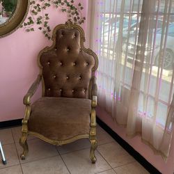Royal Gold Chair 