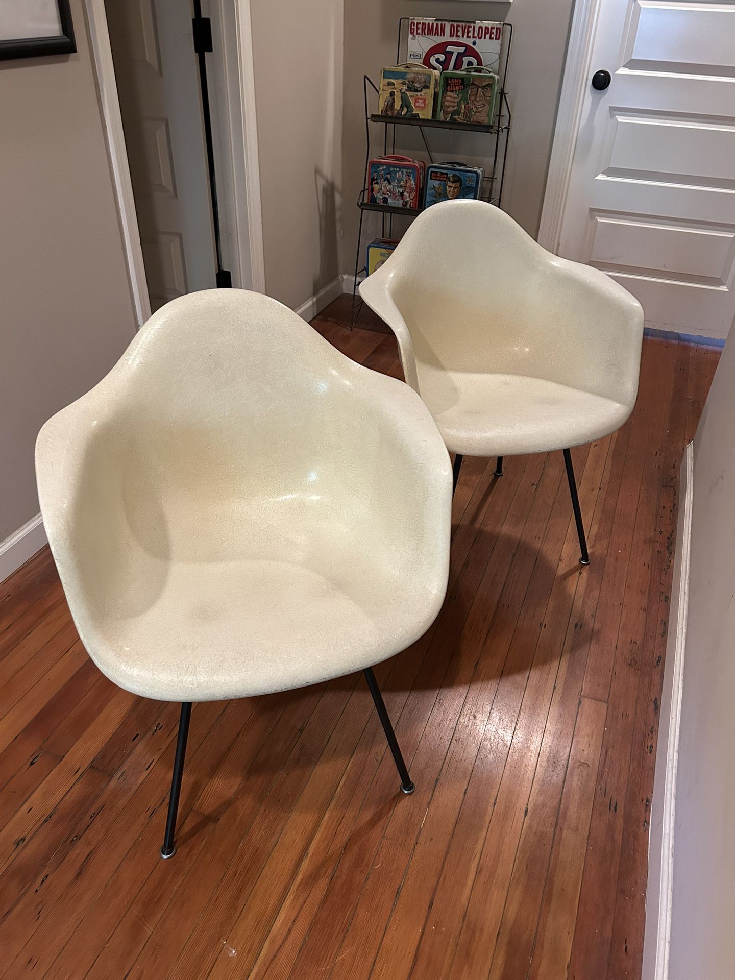 REDUCED! Authentic Pair Of Eames Shell chairs Mid Century Mcm