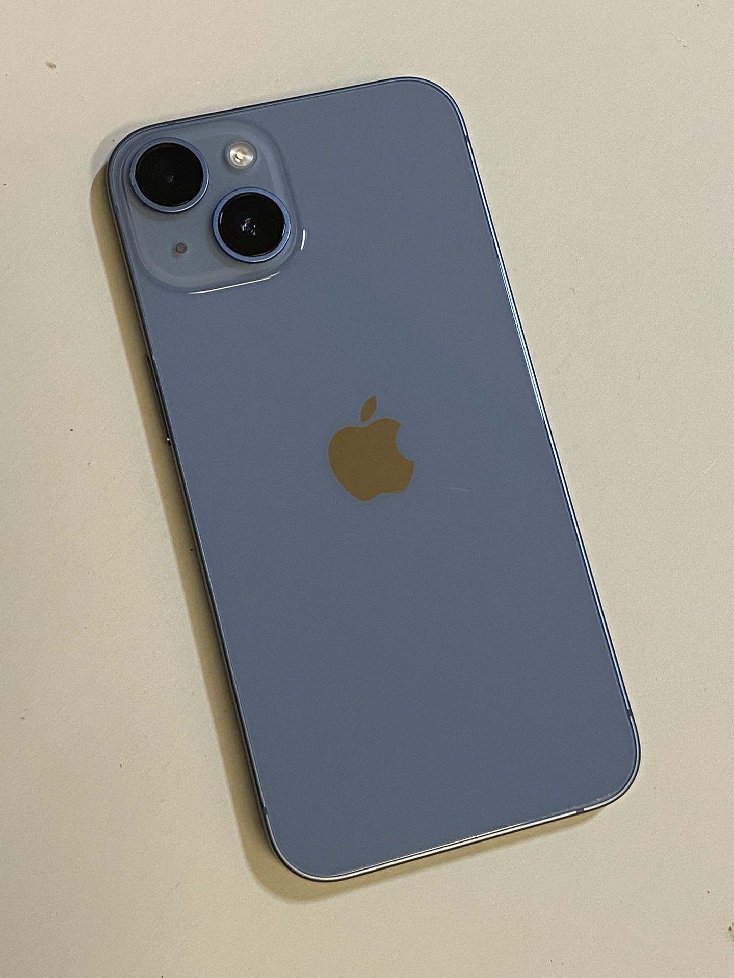 iPhone 14 128 GB Fully Unlocked 