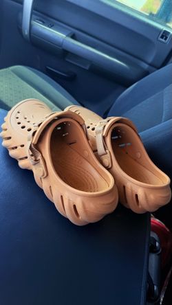 Echo crocs size 6 men /8 women