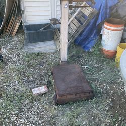 Antique H.O.W.E. Industrial Platform Scale – Vintage Rustic Decor