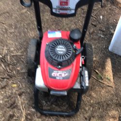 Simpson 3000 psi, 2.4 GPM Honda pressure washer