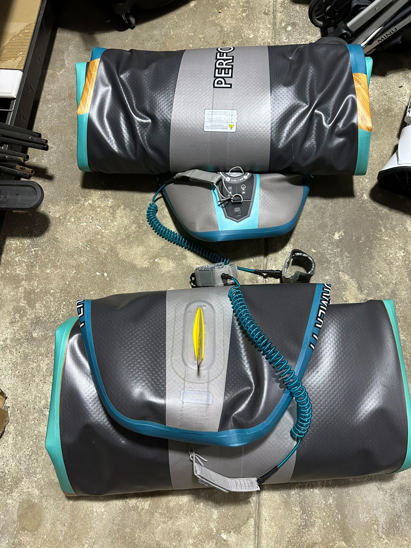 2x Body Glove standup paddle board SUP