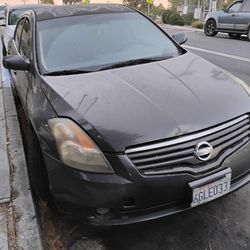 Nissan altima