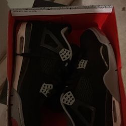 Jordan 4 Breds