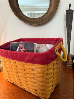 Rare 2000 Longaberger Magazine/Newspaper Basket