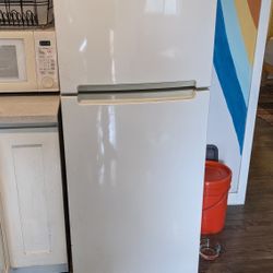 Whirlpool Refrigerator 