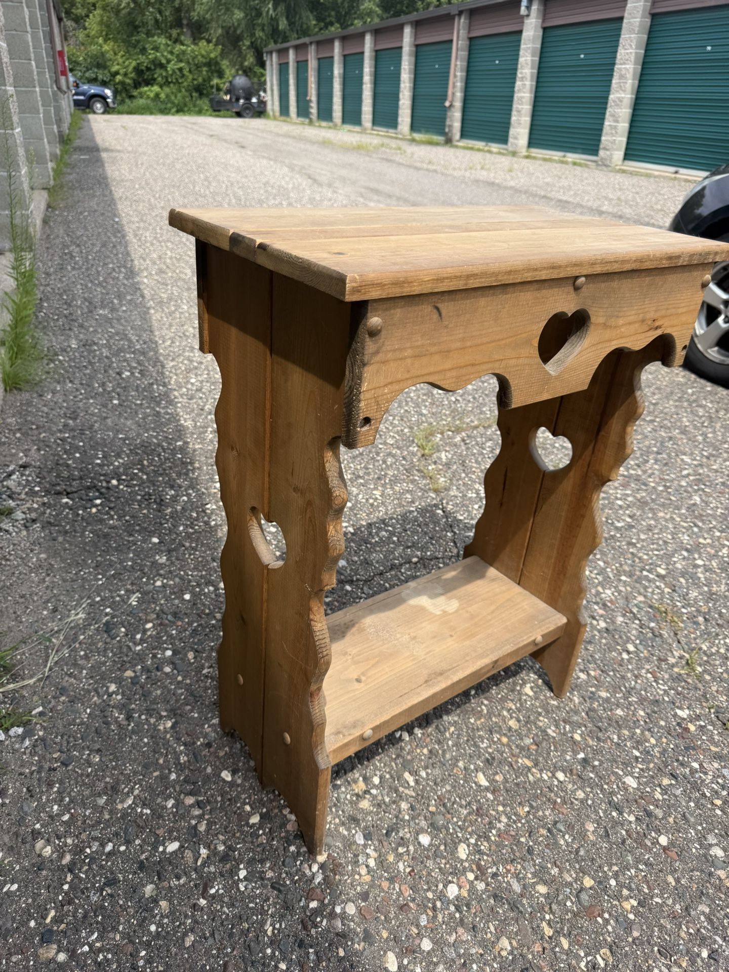 Antique Hearts Wooden End Table