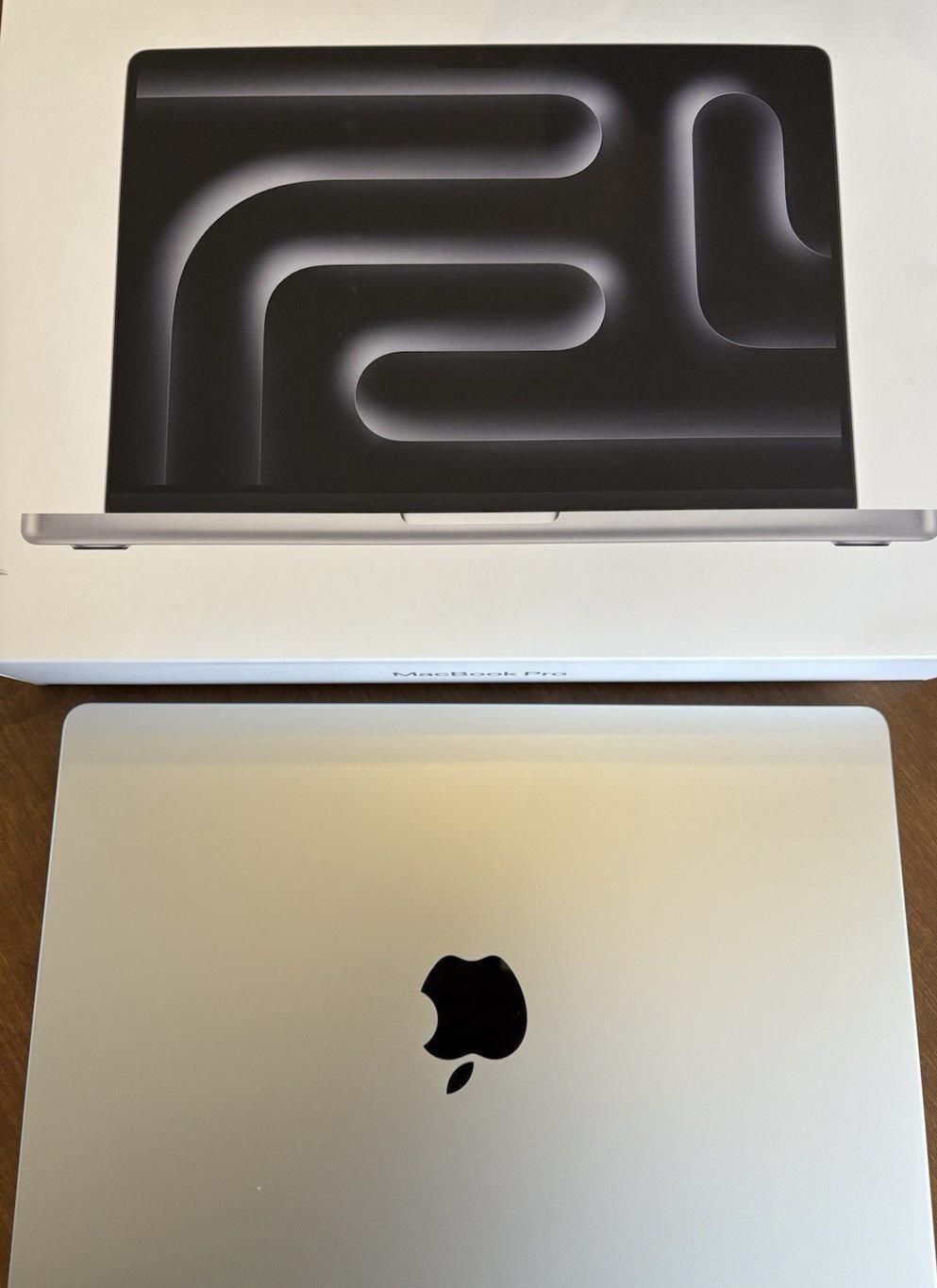 Apple MacBook Pro 14" M4 Pro chip 24GB RAM 512GB SSD Silver MX2E3LL/A 2024